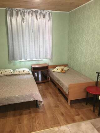 Гостевой дом U Ruslana Геническая Горка Двухместный номер с 2 отдельными кроватями и собственной ванной комнатой-12